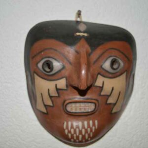 Spaans klei masker gesigneerd door Juan Jose