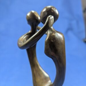 Abstract brons beeld van 2 figuren